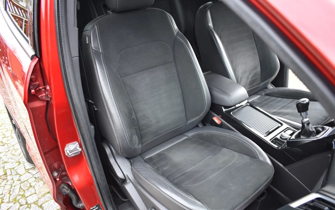 Ford Kuga cena 73500 przebieg: 125321, rok produkcji 2018 z Barcin małe 781